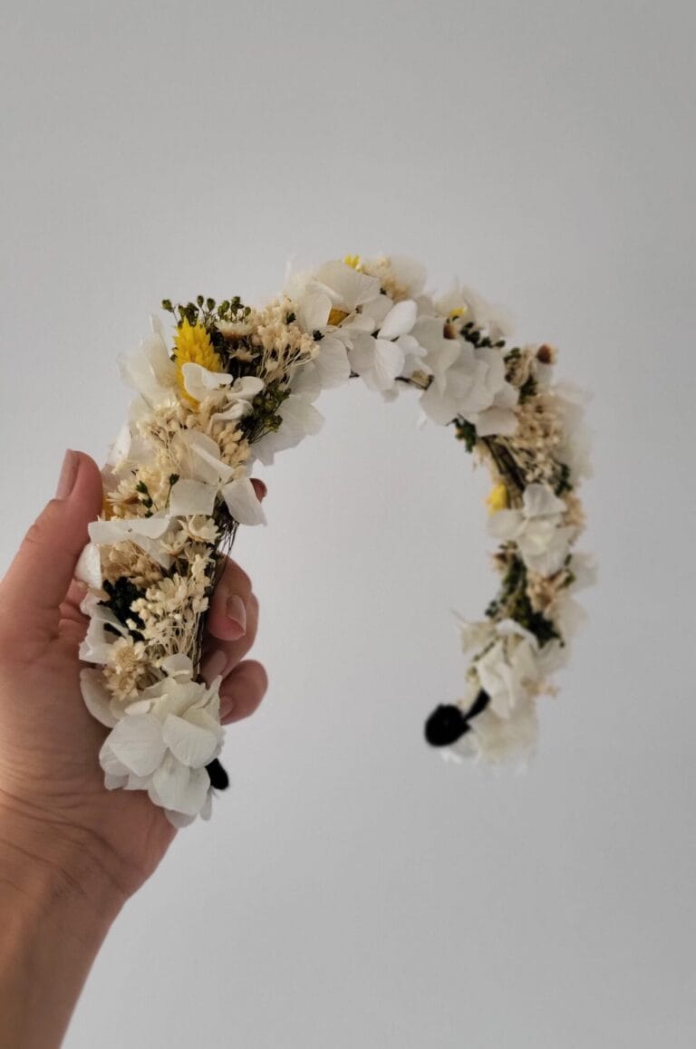 Coronita flori uscate mireasa